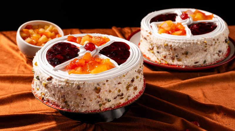 CLASSIC FOUR IN ONE CAKE 2lbs