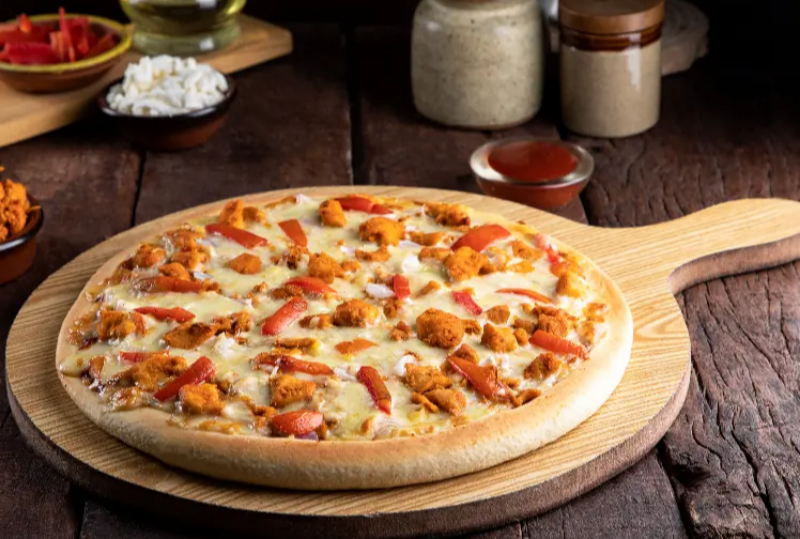 Live Chicken Tikka Pizza
